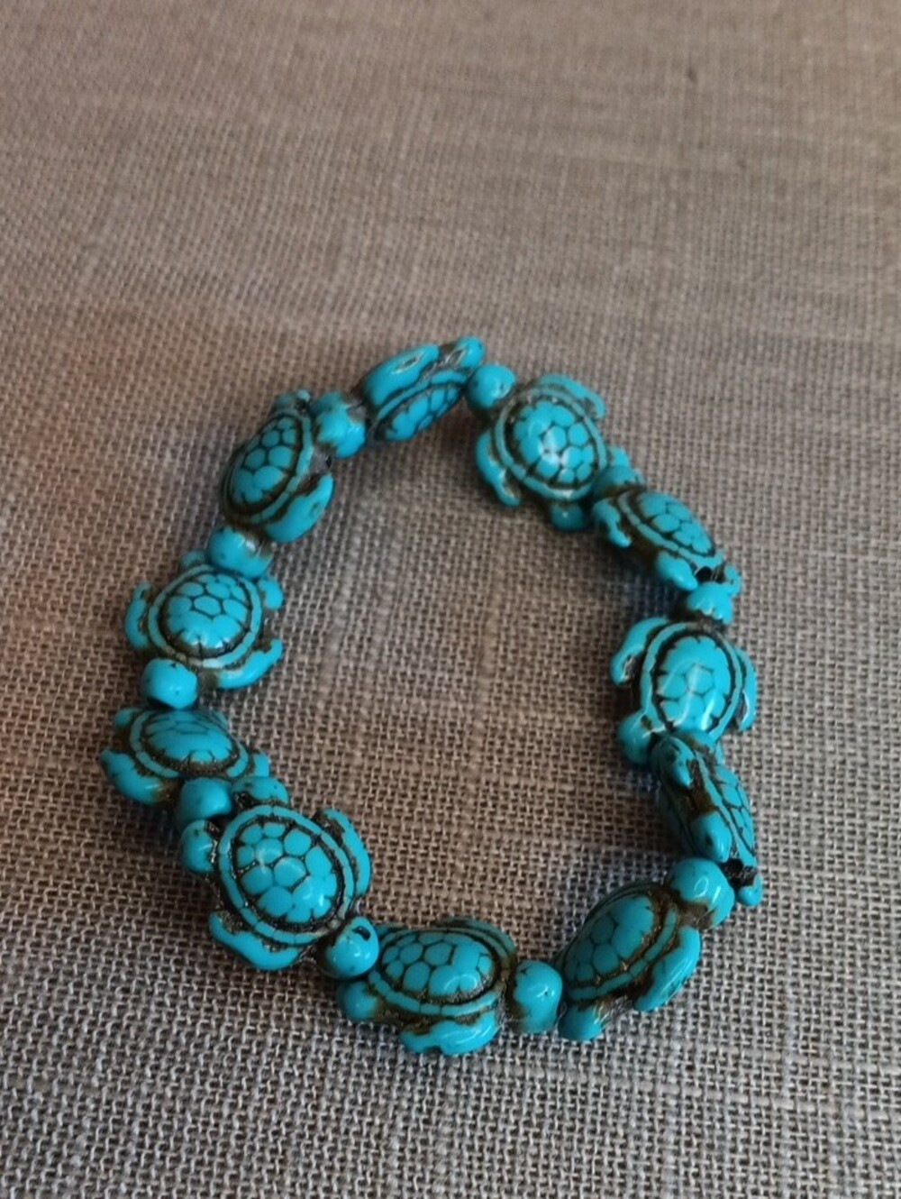 Turquoise Turtle Bead Stretch Bracelet - Picture 2 of 4
